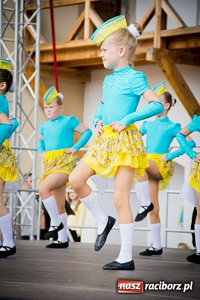 Zdjęcie w galerii na portalu naszraciborz.pl: Kolorowa parada ulicami Raciborza - Śląsk kraina wielu kultur dzień drugi wiadomości z regionu