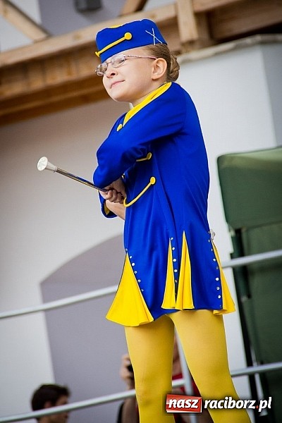 Zdjęcie w galerii na portalu naszraciborz.pl: Kolorowa parada ulicami Raciborza - Śląsk kraina wielu kultur dzień drugi wiadomości z regionu