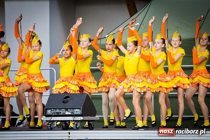 Zdjęcie w galerii na portalu naszraciborz.pl: Kolorowa parada ulicami Raciborza - Śląsk kraina wielu kultur dzień drugi wiadomości z regionu