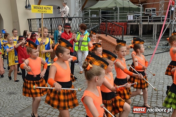 Zdjęcie w galerii na portalu naszraciborz.pl: Kolorowa parada ulicami Raciborza - Śląsk kraina wielu kultur dzień drugi wiadomości z regionu