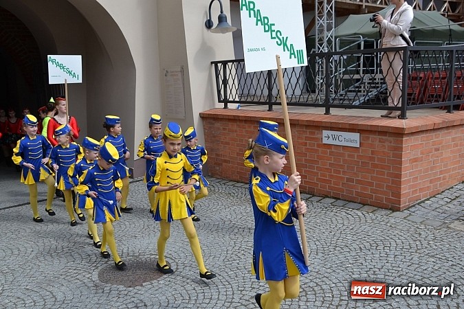 Zdjęcie w galerii na portalu naszraciborz.pl: Kolorowa parada ulicami Raciborza - Śląsk kraina wielu kultur dzień drugi wiadomości z regionu