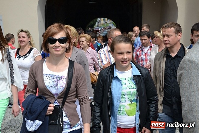 Zdjęcie w galerii na portalu naszraciborz.pl: Kolorowa parada ulicami Raciborza - Śląsk kraina wielu kultur dzień drugi wiadomości z regionu