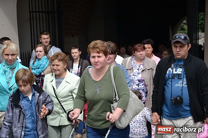 Zdjęcie w galerii na portalu naszraciborz.pl: Kolorowa parada ulicami Raciborza - Śląsk kraina wielu kultur dzień drugi wiadomości z regionu