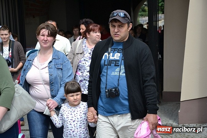 Zdjęcie w galerii na portalu naszraciborz.pl: Kolorowa parada ulicami Raciborza - Śląsk kraina wielu kultur dzień drugi wiadomości z regionu