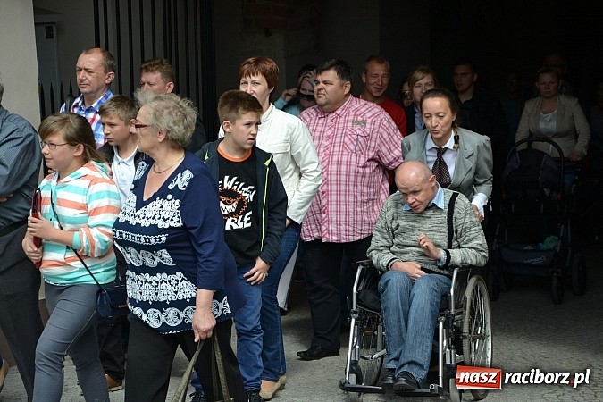 Zdjęcie w galerii na portalu naszraciborz.pl: Kolorowa parada ulicami Raciborza - Śląsk kraina wielu kultur dzień drugi wiadomości z regionu