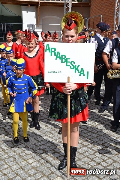 Zdjęcie w galerii na portalu naszraciborz.pl: Kolorowa parada ulicami Raciborza - Śląsk kraina wielu kultur dzień drugi wiadomości z regionu