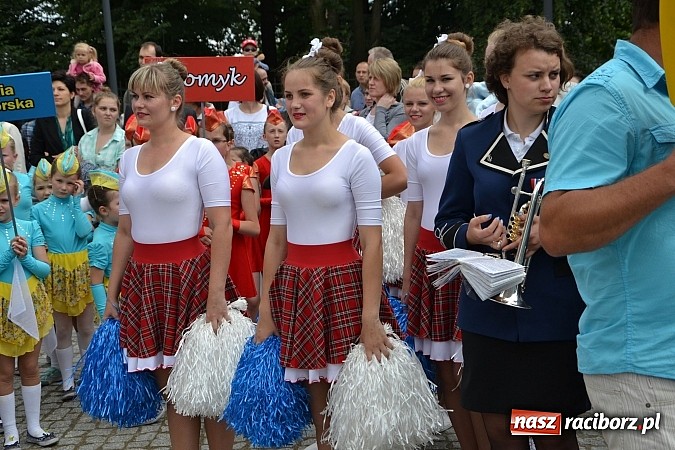 Zdjęcie w galerii na portalu naszraciborz.pl: Kolorowa parada ulicami Raciborza - Śląsk kraina wielu kultur dzień drugi wiadomości z regionu