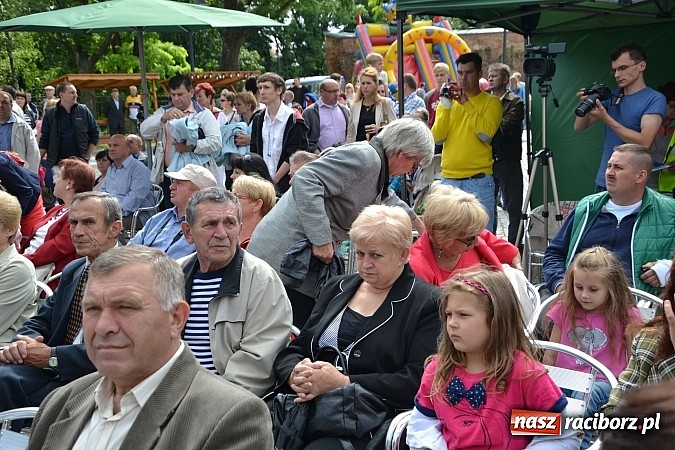 Zdjęcie w galerii na portalu naszraciborz.pl: Kolorowa parada ulicami Raciborza - Śląsk kraina wielu kultur dzień drugi wiadomości z regionu