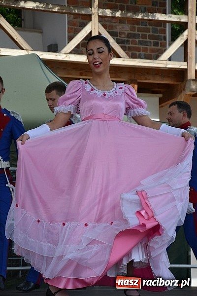 Zdjęcie w galerii na portalu naszraciborz.pl: Kolorowa parada ulicami Raciborza - Śląsk kraina wielu kultur dzień drugi wiadomości z regionu