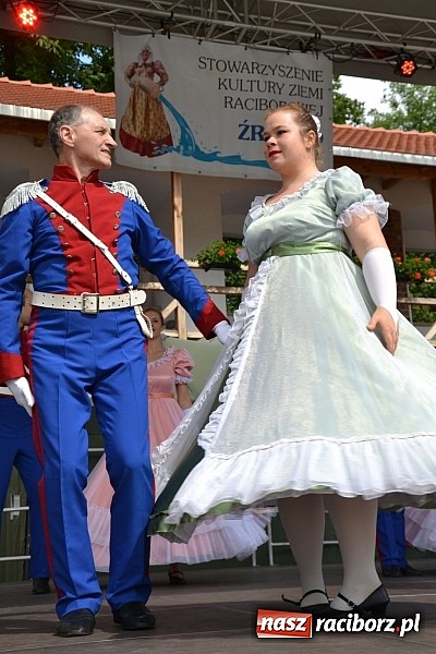 Zdjęcie w galerii na portalu naszraciborz.pl: Kolorowa parada ulicami Raciborza - Śląsk kraina wielu kultur dzień drugi wiadomości z regionu