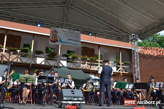 Zdjęcie w galerii na portalu naszraciborz.pl: Kolorowa parada ulicami Raciborza - Śląsk kraina wielu kultur dzień drugi wiadomości z regionu