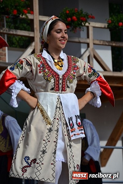 Zdjęcie w galerii na portalu naszraciborz.pl: Kolorowa parada ulicami Raciborza - Śląsk kraina wielu kultur dzień drugi wiadomości z regionu