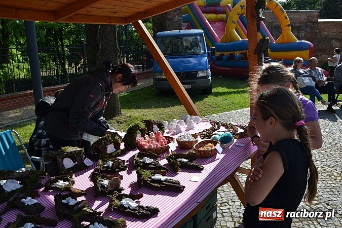 Zdjęcie w galerii na portalu naszraciborz.pl: Kolorowa parada ulicami Raciborza - Śląsk kraina wielu kultur dzień drugi wiadomości z regionu