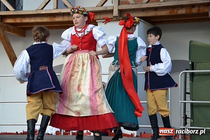 Zdjęcie w galerii na portalu naszraciborz.pl: Kolorowa parada ulicami Raciborza - Śląsk kraina wielu kultur dzień drugi wiadomości z regionu