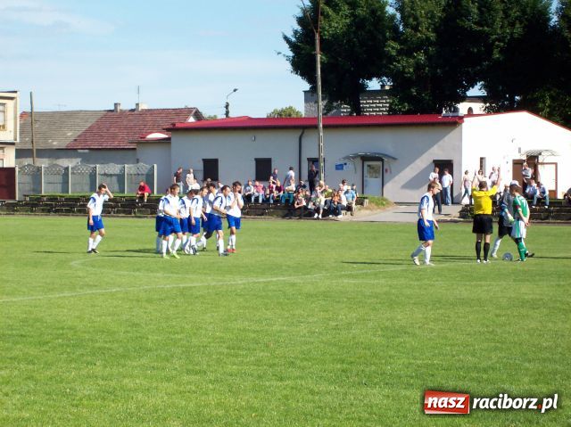 Zdjęcie w galerii na portalu naszraciborz.pl: Tworków–Chałupki: smutne derby wiadomości z regionu