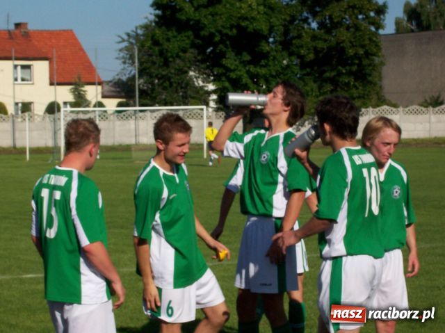 Zdjęcie w galerii na portalu naszraciborz.pl: Tworków–Chałupki: smutne derby wiadomości z regionu