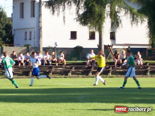 Zdjęcie w galerii na portalu naszraciborz.pl: Tworków–Chałupki: smutne derby wiadomości z regionu