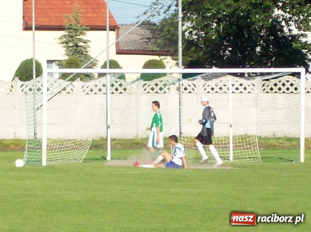 Zdjęcie w galerii na portalu naszraciborz.pl: Tworków–Chałupki: smutne derby wiadomości z regionu