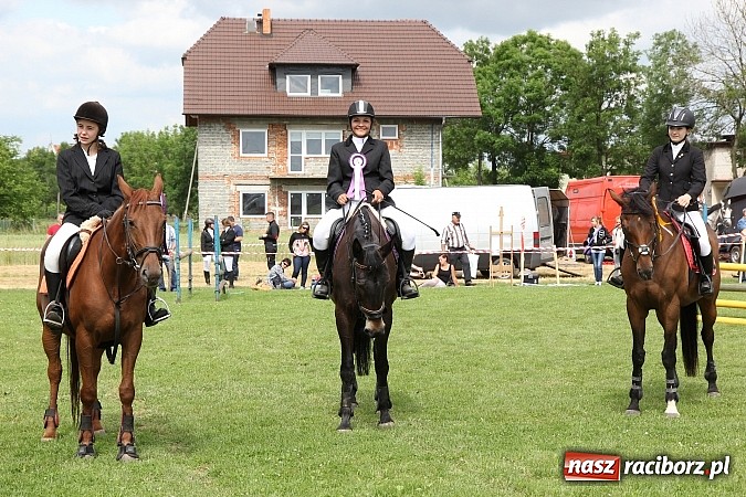 Zdjęcie w galerii na portalu naszraciborz.pl: Potęga skoku, czyli Międzynarodowe Zawody Konne w skokach przez przeszkody wiadomości z regionu