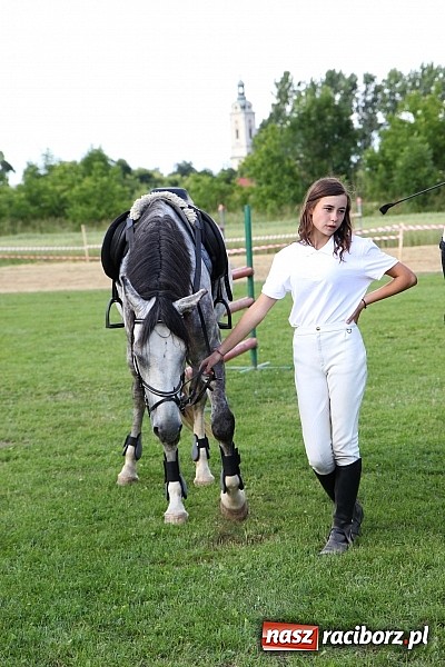 Zdjęcie w galerii na portalu naszraciborz.pl: Potęga skoku, czyli Międzynarodowe Zawody Konne w skokach przez przeszkody wiadomości z regionu