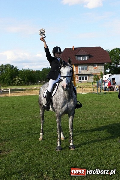 Zdjęcie w galerii na portalu naszraciborz.pl: Potęga skoku, czyli Międzynarodowe Zawody Konne w skokach przez przeszkody wiadomości z regionu