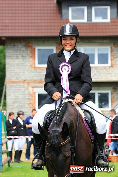 Zdjęcie w galerii na portalu naszraciborz.pl: Potęga skoku, czyli Międzynarodowe Zawody Konne w skokach przez przeszkody wiadomości z regionu