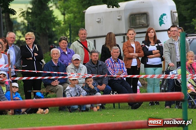 Zdjęcie w galerii na portalu naszraciborz.pl: Potęga skoku, czyli Międzynarodowe Zawody Konne w skokach przez przeszkody wiadomości z regionu