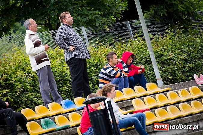 Zdjęcie w galerii na portalu naszraciborz.pl: Juniorzy młodsi: Gra do końca przy Tuwima. Ocice wicemistrzem! wiadomości z regionu