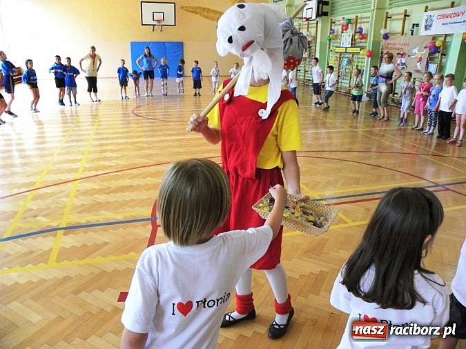 Zdjęcie w galerii na portalu naszraciborz.pl: Czerwcowy Turniej Przedszkolaków na Ostrogu wiadomości z regionu