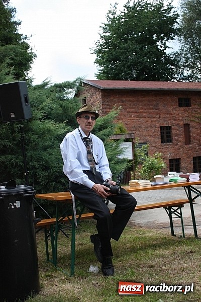 Zdjęcie w galerii na portalu naszraciborz.pl: Bliskie spotkania z Eichendorffem. Z życia nicponia na scenie w Łubowicach wiadomości z regionu