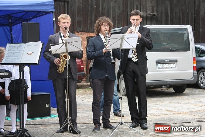 Zdjęcie w galerii na portalu naszraciborz.pl: Bliskie spotkania z Eichendorffem. Z życia nicponia na scenie w Łubowicach wiadomości z regionu