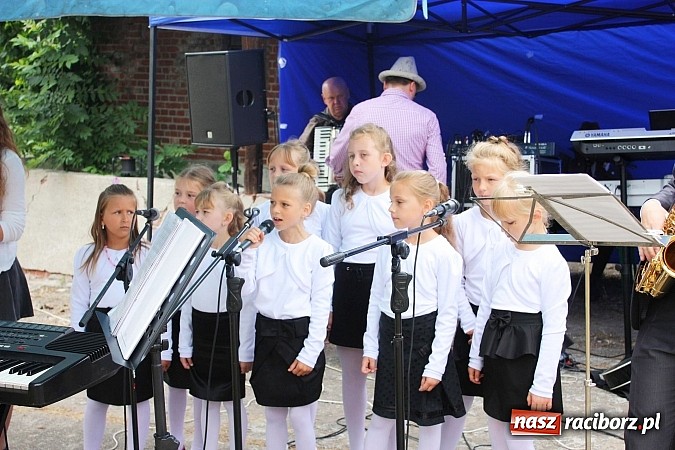 Zdjęcie w galerii na portalu naszraciborz.pl: Bliskie spotkania z Eichendorffem. Z życia nicponia na scenie w Łubowicach wiadomości z regionu