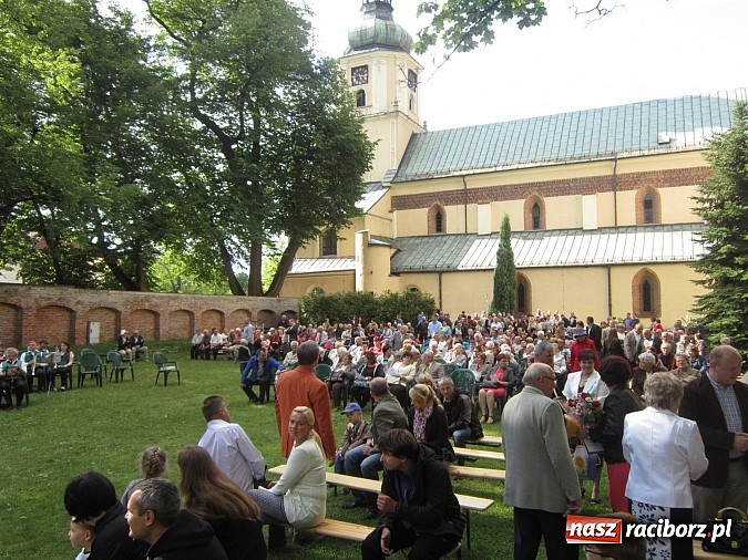 Zdjęcie w galerii na portalu naszraciborz.pl: Orkiestry dęte na pielgrzymce w Rudach wiadomości z regionu
