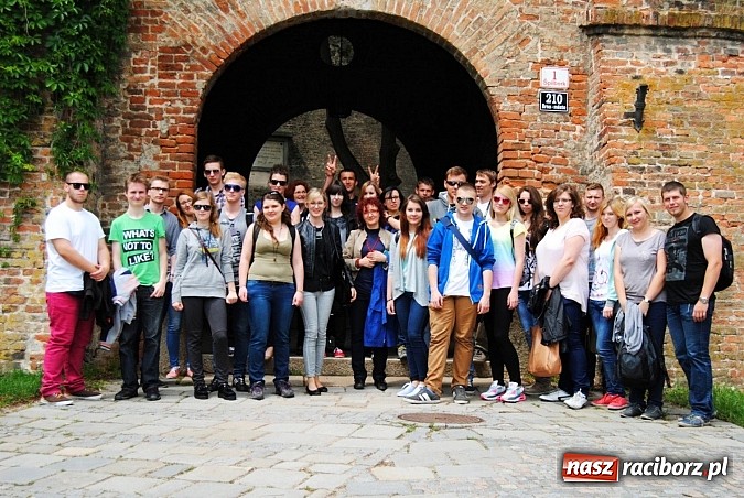 Zdjęcie w galerii na portalu naszraciborz.pl: PWSZ: Raciborscy studenci z czesko-polskim projektem na Morawach wiadomości z regionu