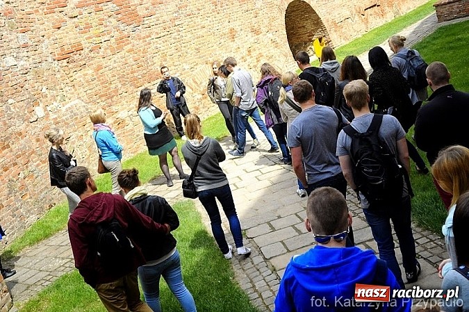 Zdjęcie w galerii na portalu naszraciborz.pl: PWSZ: Raciborscy studenci z czesko-polskim projektem na Morawach wiadomości z regionu
