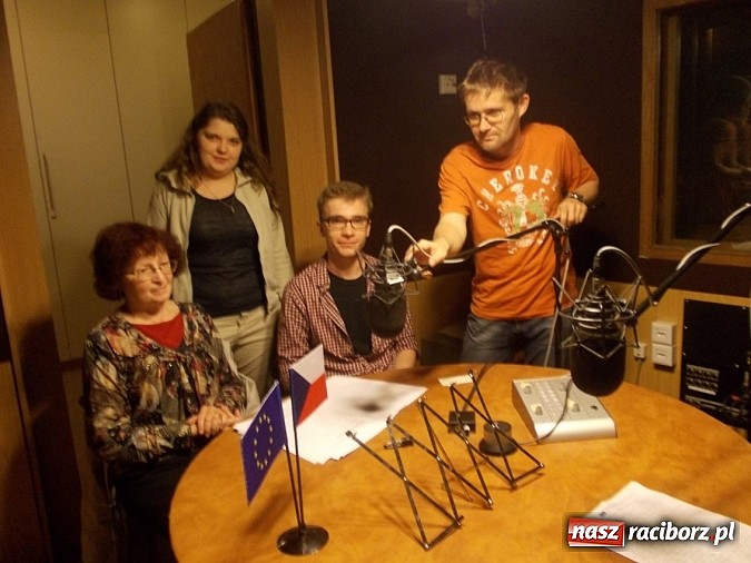 Zdjęcie w galerii na portalu naszraciborz.pl: PWSZ: Raciborscy studenci z czesko-polskim projektem na Morawach wiadomości z regionu