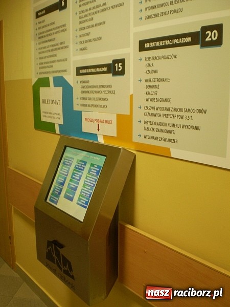 Zdjęcie w galerii na portalu naszraciborz.pl: Udogodnienia dla klient&oacute;w Wydziału Komunikacji wiadomości z regionu