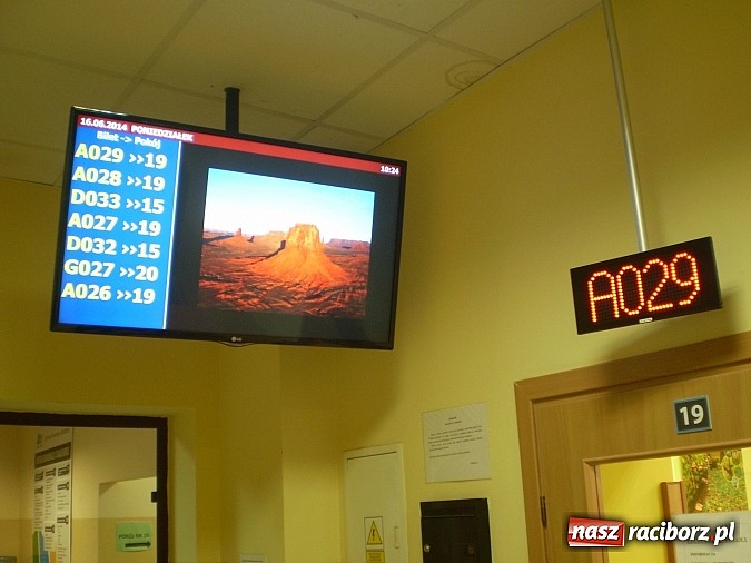 Zdjęcie w galerii na portalu naszraciborz.pl: Udogodnienia dla klient&oacute;w Wydziału Komunikacji wiadomości z regionu