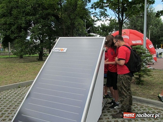 Zdjęcie w galerii na portalu naszraciborz.pl: Woda to życie hasłem G5 podczas happeningu na 14. Festynie Ekologicznym wiadomości z regionu