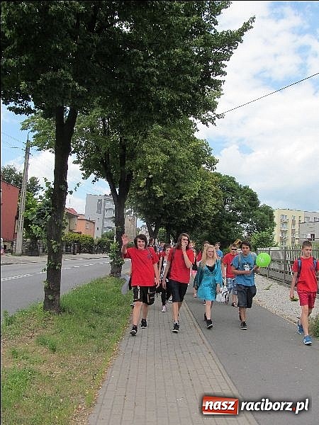 Zdjęcie w galerii na portalu naszraciborz.pl: Woda to życie hasłem G5 podczas happeningu na 14. Festynie Ekologicznym wiadomości z regionu