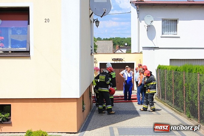 Zdjęcie w galerii na portalu naszraciborz.pl: Pożar lodówki postawił na nogi strażaków wiadomości z regionu