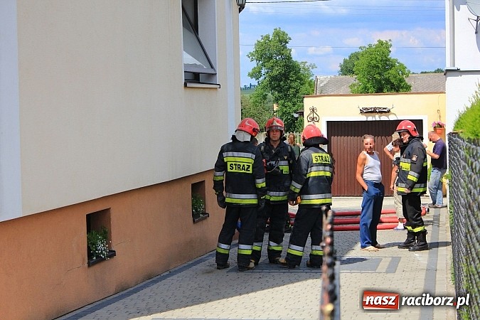 Zdjęcie w galerii na portalu naszraciborz.pl: Pożar lodówki postawił na nogi strażaków wiadomości z regionu