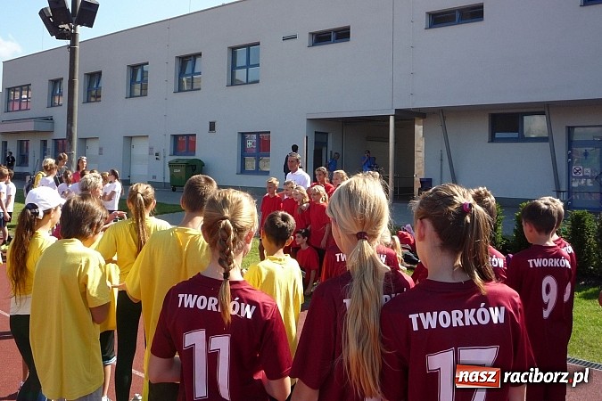 Zdjęcie w galerii na portalu naszraciborz.pl: Uczniowie z Tworkowa i Bieńkowic na 6. miejscu w Ostrawie wiadomości z regionu