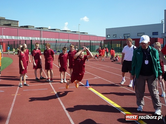 Zdjęcie w galerii na portalu naszraciborz.pl: Uczniowie z Tworkowa i Bieńkowic na 6. miejscu w Ostrawie wiadomości z regionu