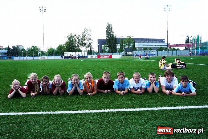 Zdjęcie w galerii na portalu naszraciborz.pl: Uczniowie z Tworkowa i Bieńkowic na 6. miejscu w Ostrawie wiadomości z regionu