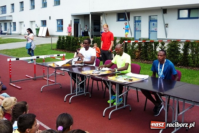 Zdjęcie w galerii na portalu naszraciborz.pl: Uczniowie z Tworkowa i Bieńkowic na 6. miejscu w Ostrawie wiadomości z regionu