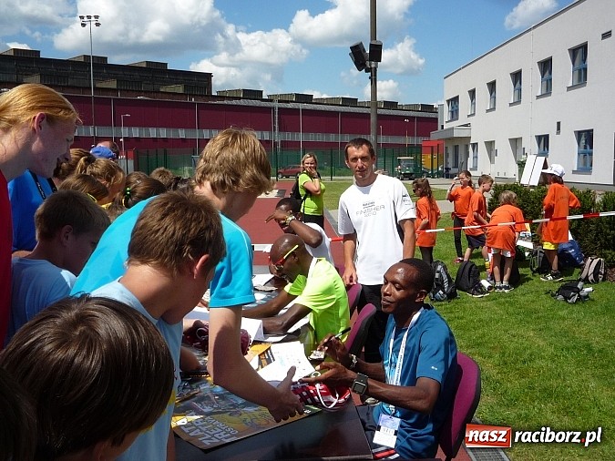 Zdjęcie w galerii na portalu naszraciborz.pl: Uczniowie z Tworkowa i Bieńkowic na 6. miejscu w Ostrawie wiadomości z regionu