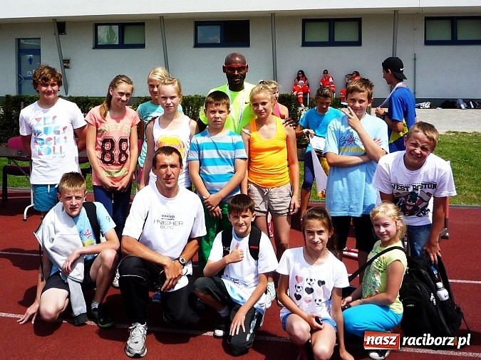 Zdjęcie w galerii na portalu naszraciborz.pl: Uczniowie z Tworkowa i Bieńkowic na 6. miejscu w Ostrawie wiadomości z regionu