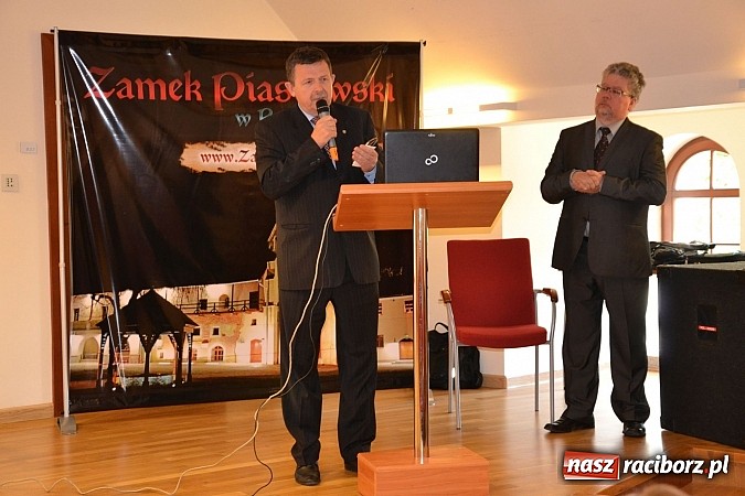 Zdjęcie w galerii na portalu naszraciborz.pl: O powiatowej strategii rozwiązywania problemów społecznych na zamku wiadomości z regionu