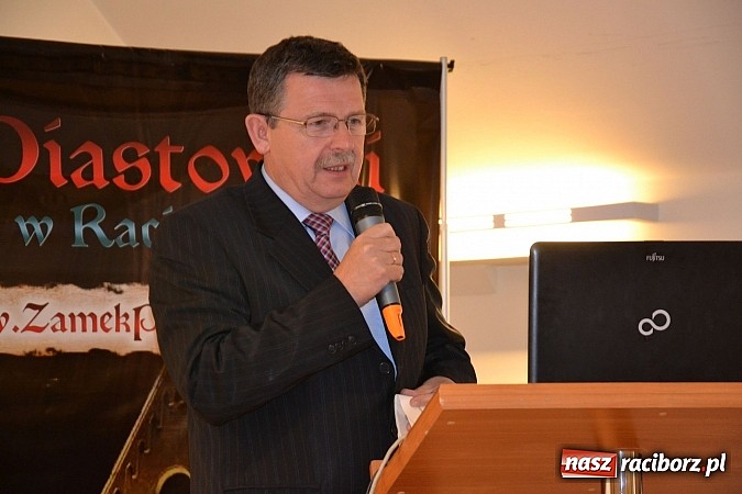 Zdjęcie w galerii na portalu naszraciborz.pl: O powiatowej strategii rozwiązywania problemów społecznych na zamku wiadomości z regionu